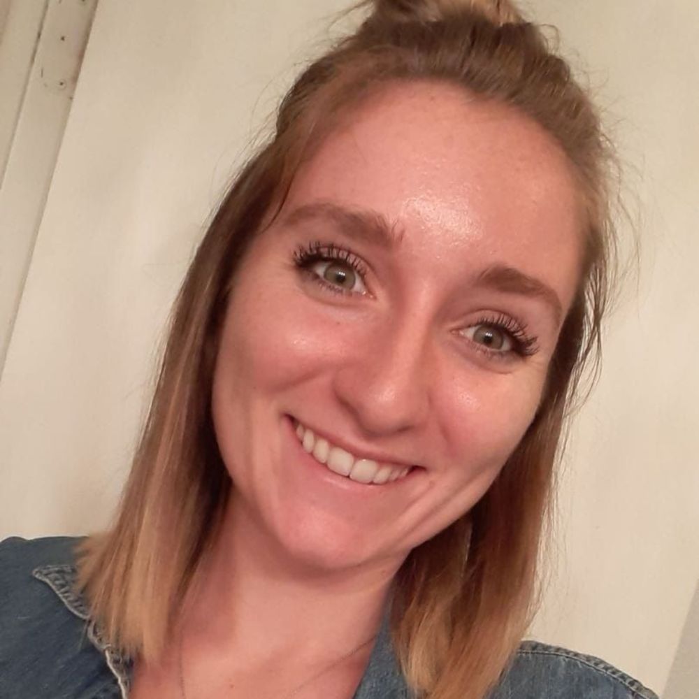 Meet your Posher, Cassity